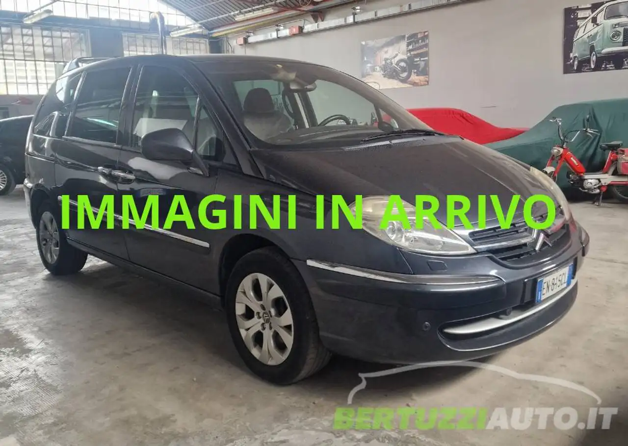 Citroën C8