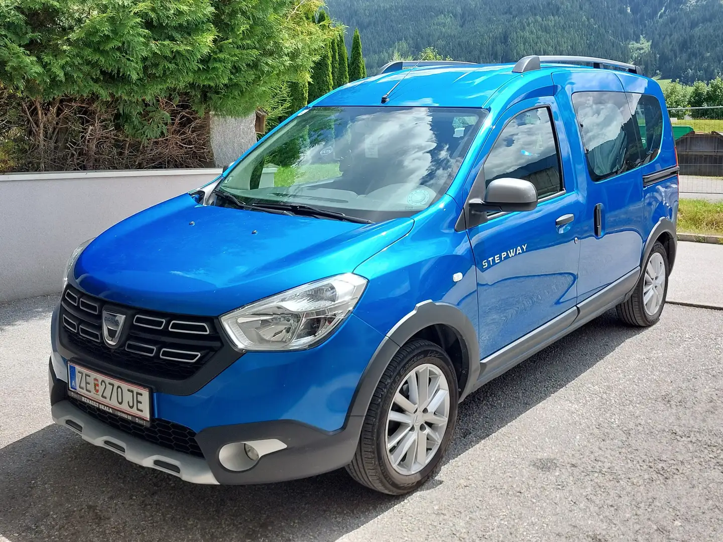 Dacia Dokker Dokker Stepway SCe 100 S Blau - 1