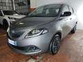 Lancia Ypsilon 1.0 Hybrid 70cv Gold Car Play + Telecamera Grigio - thumbnail 1