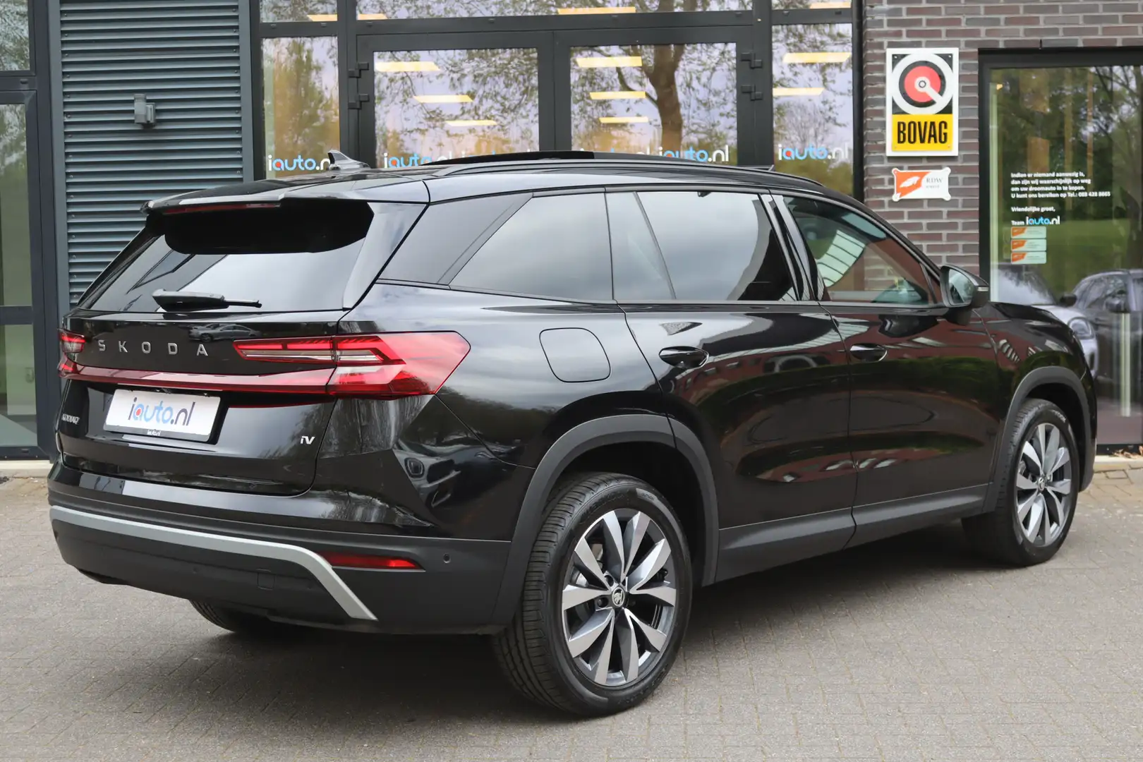 Skoda Kodiaq 1.5 TSI iV PHEV 204PK Business Pano/Leder/Matrix L Zwart - 2