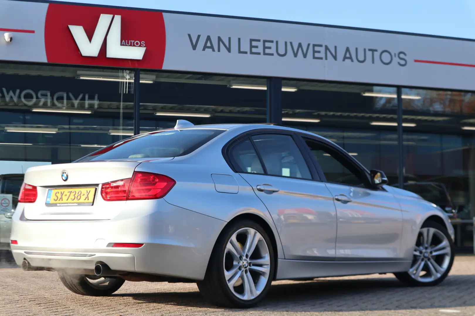 BMW 335 3-serie 335i High Executive | Schuif\kantel dak | Gris - 2