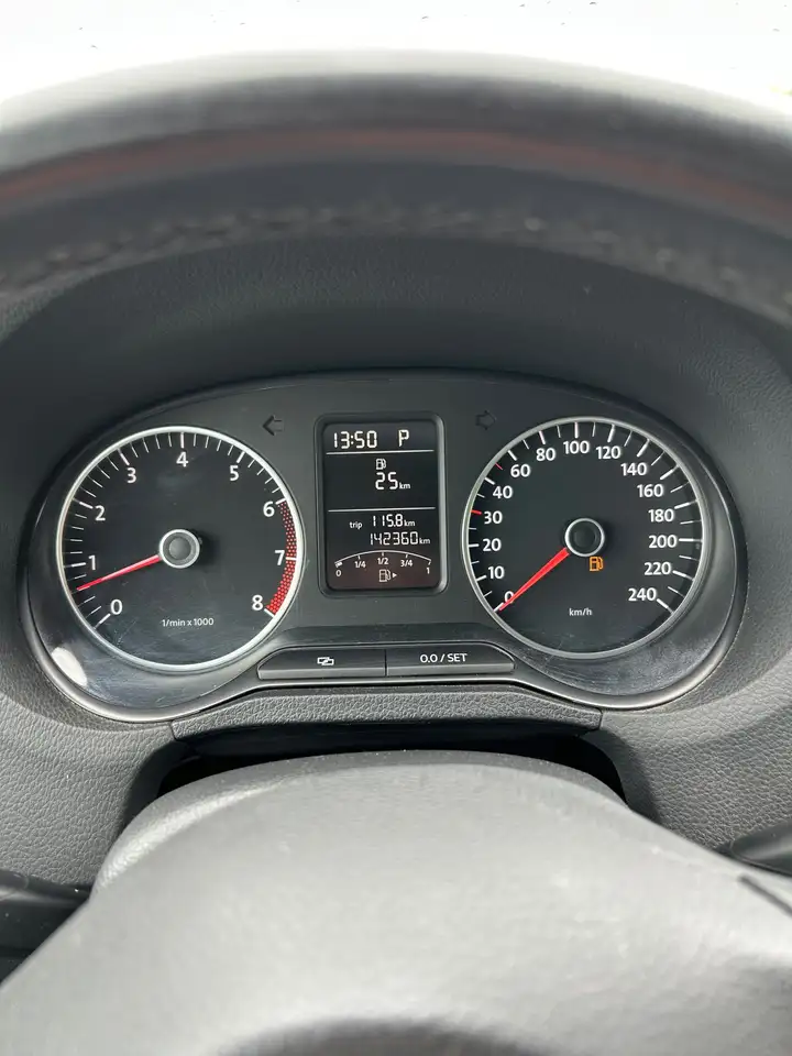 Volkswagen Polo Citadine 5 portes — photo 12