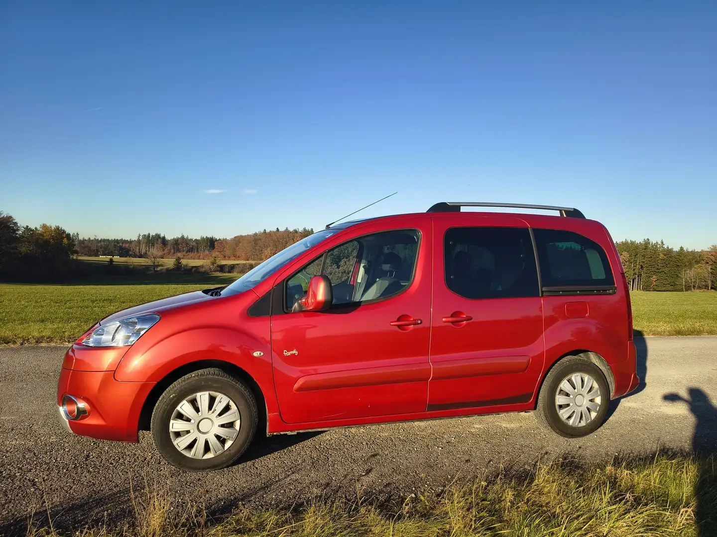 Peugeot Partner Partner Tepee Diesel Tepee HDi FAP 110 Family Rot - 1