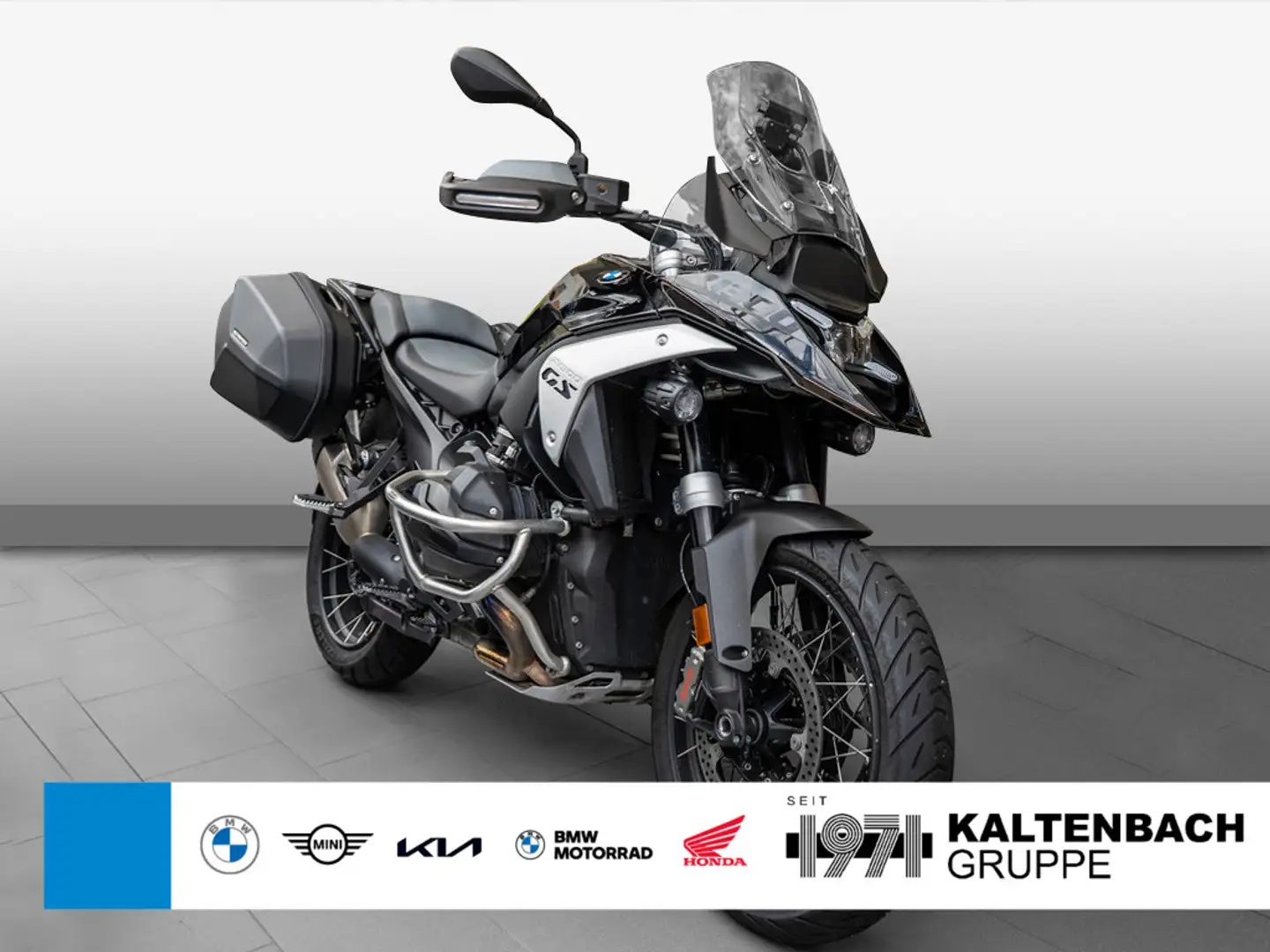 BMW R 1300 GS Triple Black TOUREN-P. DYNAMIC-P. Fekete - 1