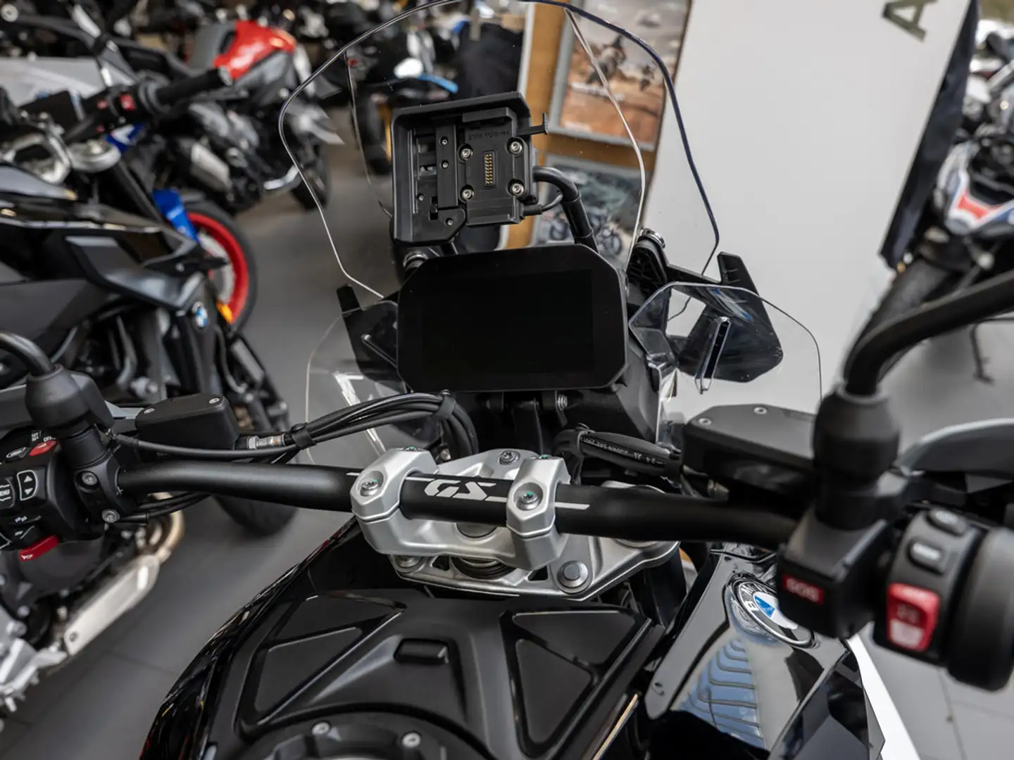 BMW R 1300 GS Triple Black TOUREN-P. DYNAMIC-P. Fekete - 2