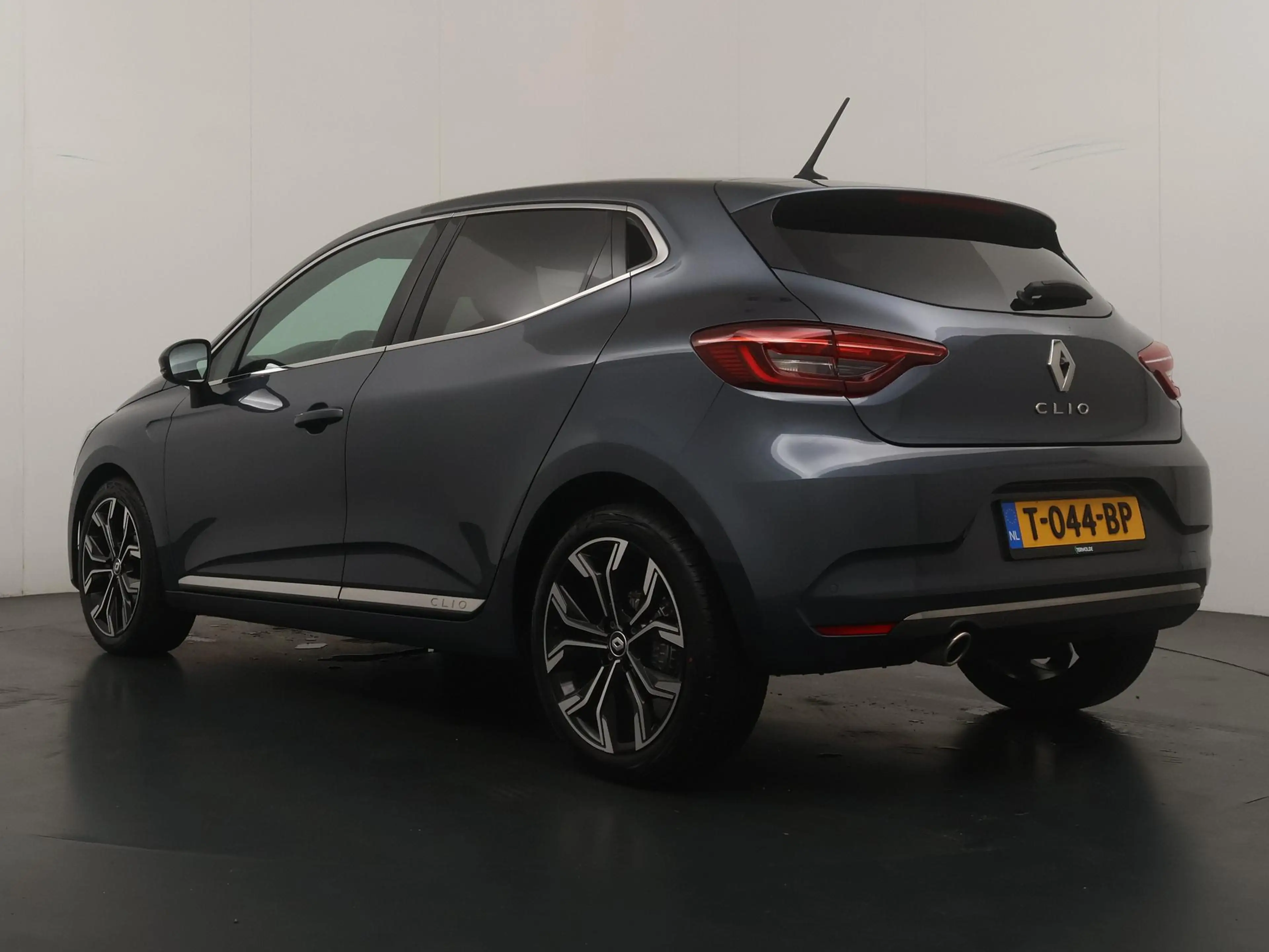 Renault Clio TCe 90 Intens | Navigatie | Parkeercamera | 17" li — photo 3