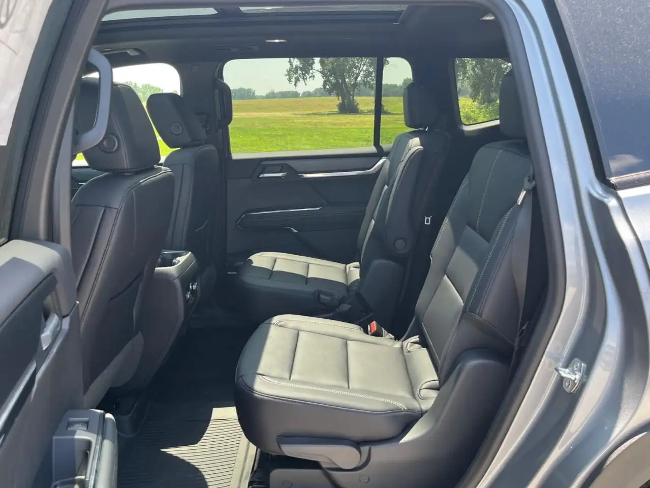 GMC Acadia снимка GMC Acadia