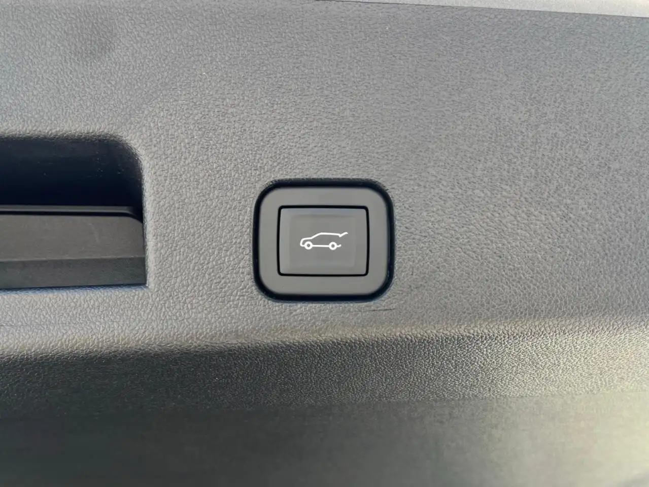 GMC Acadia снимка GMC Acadia