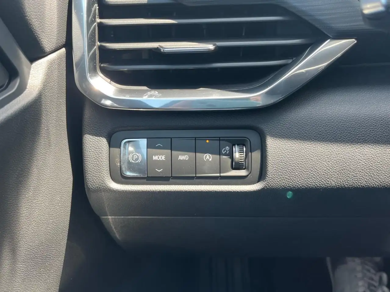 GMC Acadia снимка GMC Acadia
