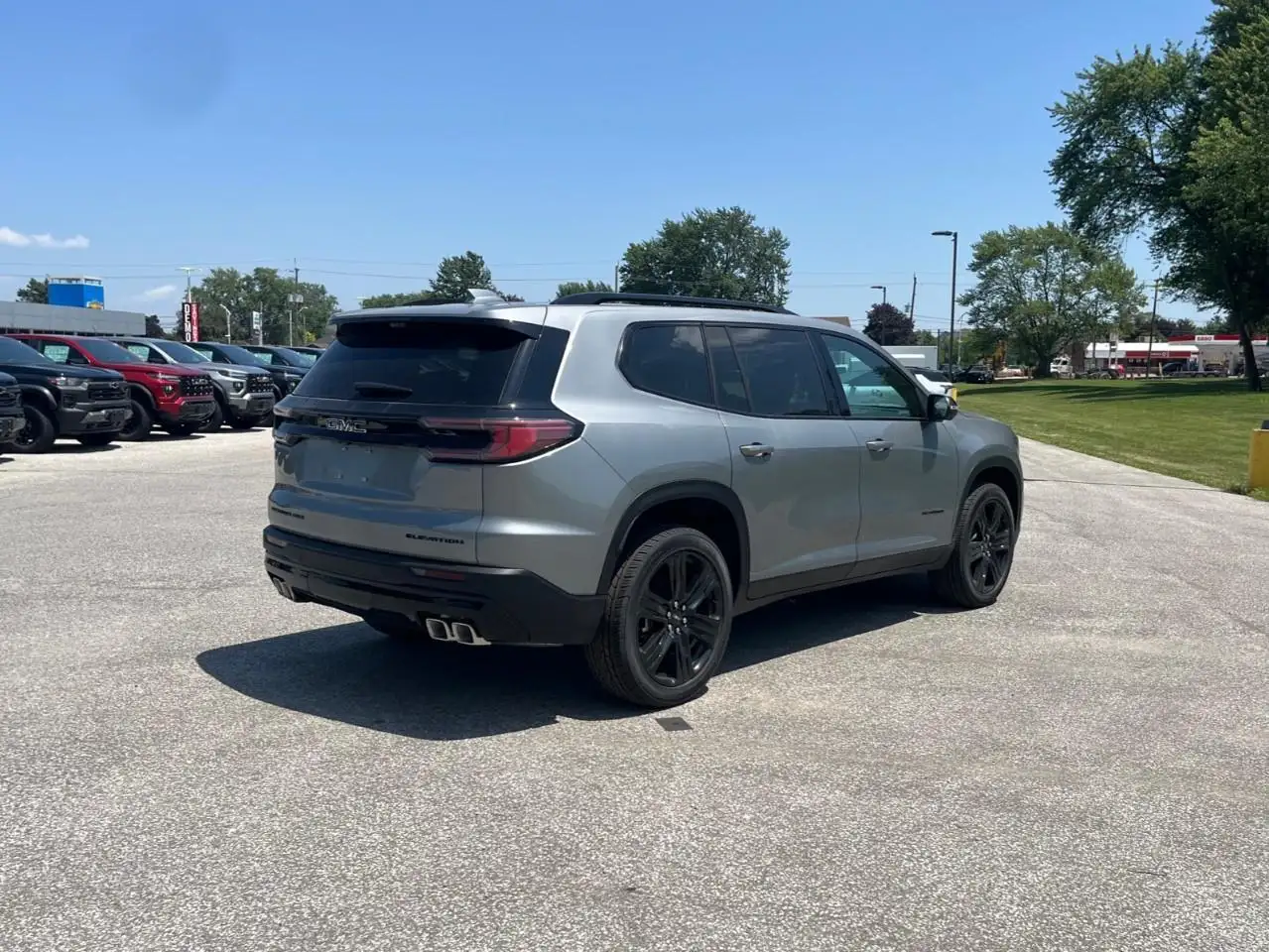 GMC Acadia снимка GMC Acadia