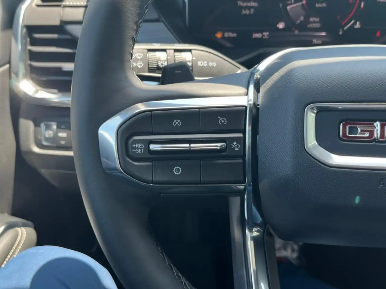 GMC Acadia снимка GMC Acadia