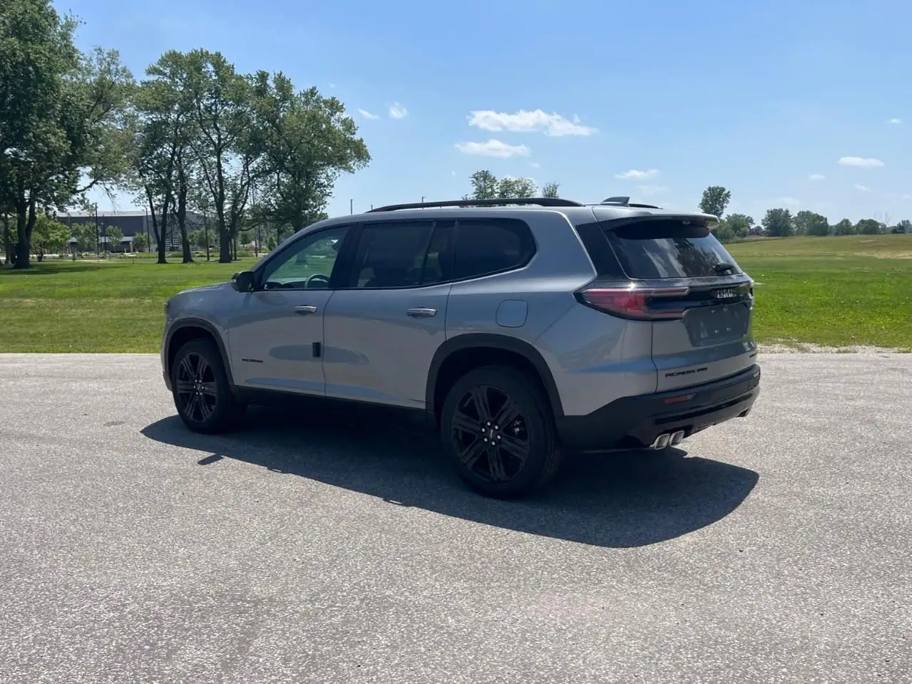 GMC Acadia снимка GMC Acadia