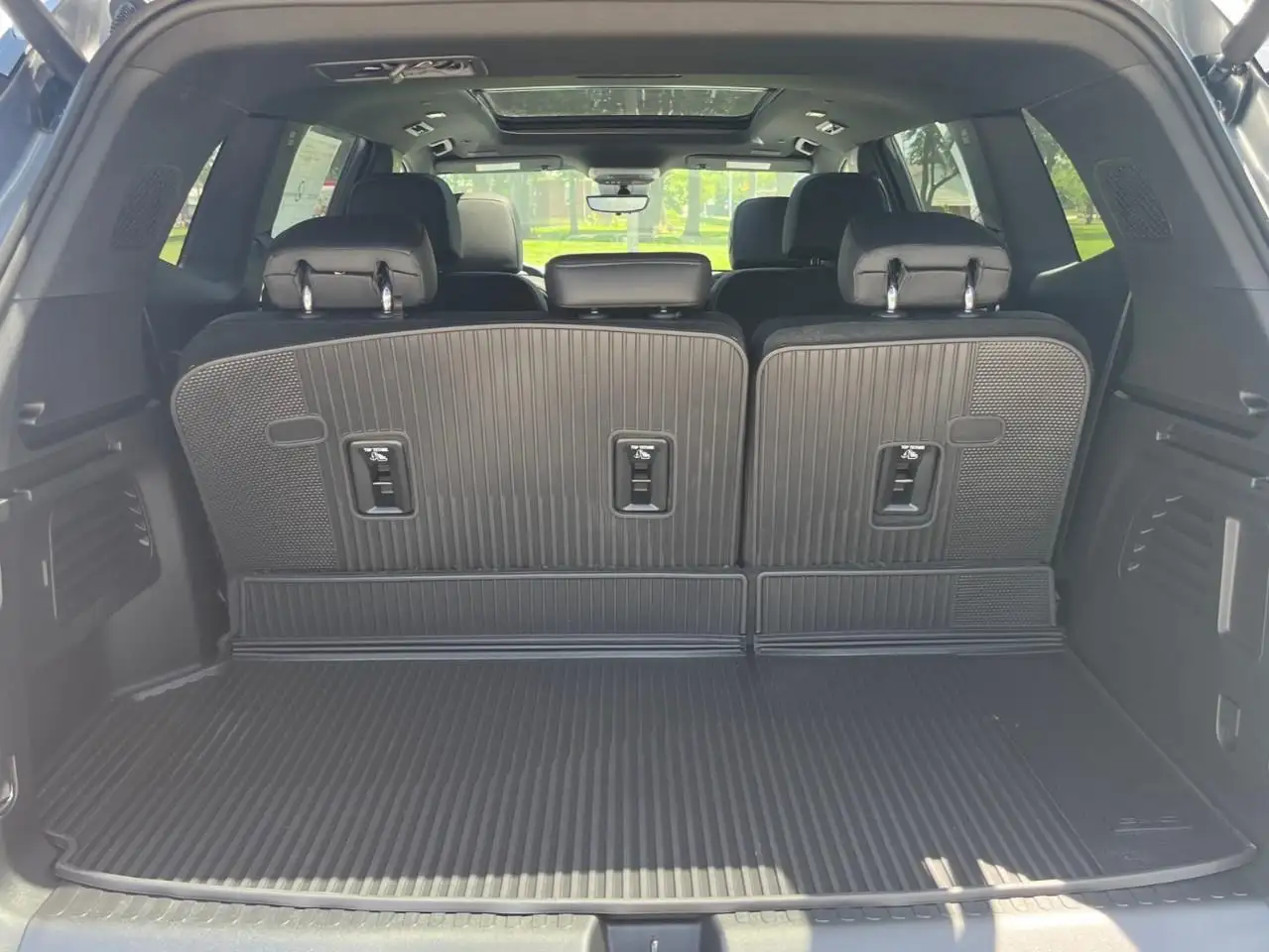 GMC Acadia снимка GMC Acadia