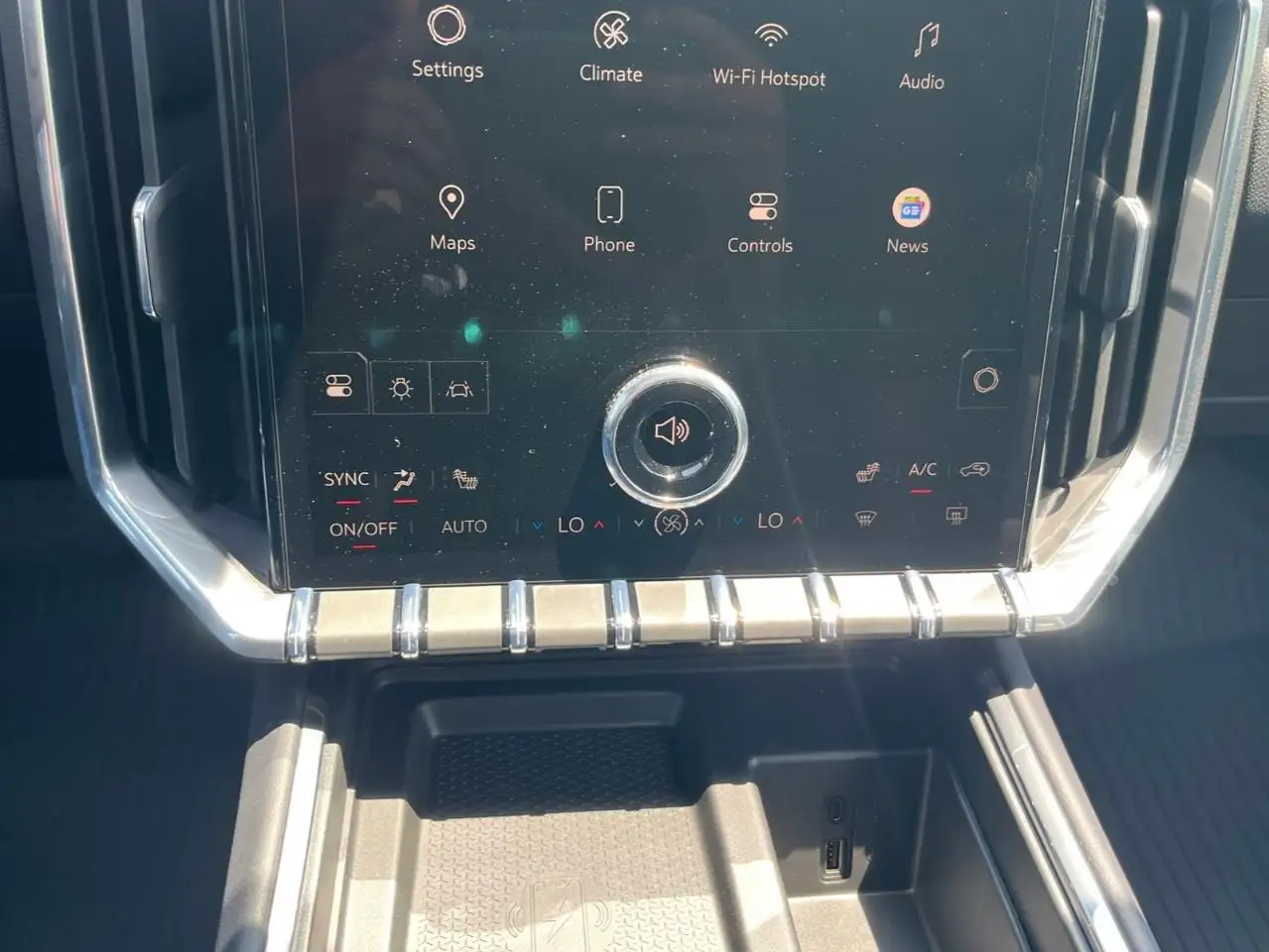 GMC Acadia снимка GMC Acadia