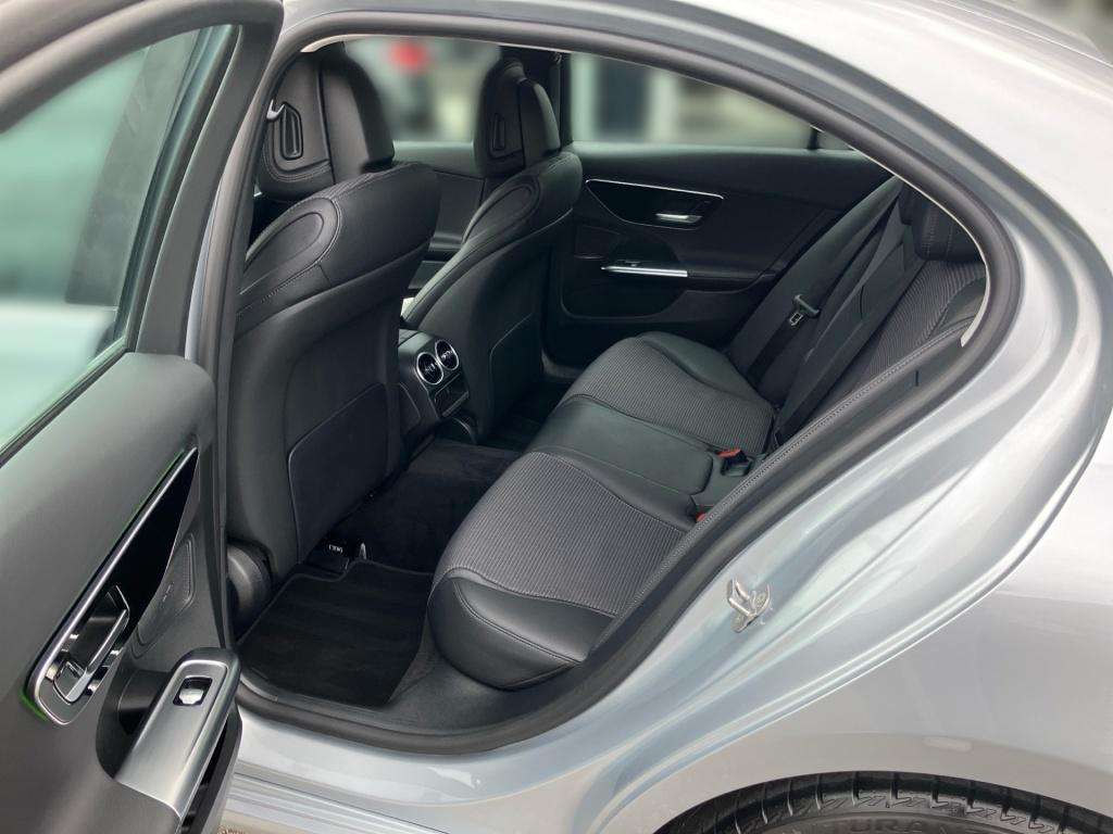 Mercedes-Benz C 180