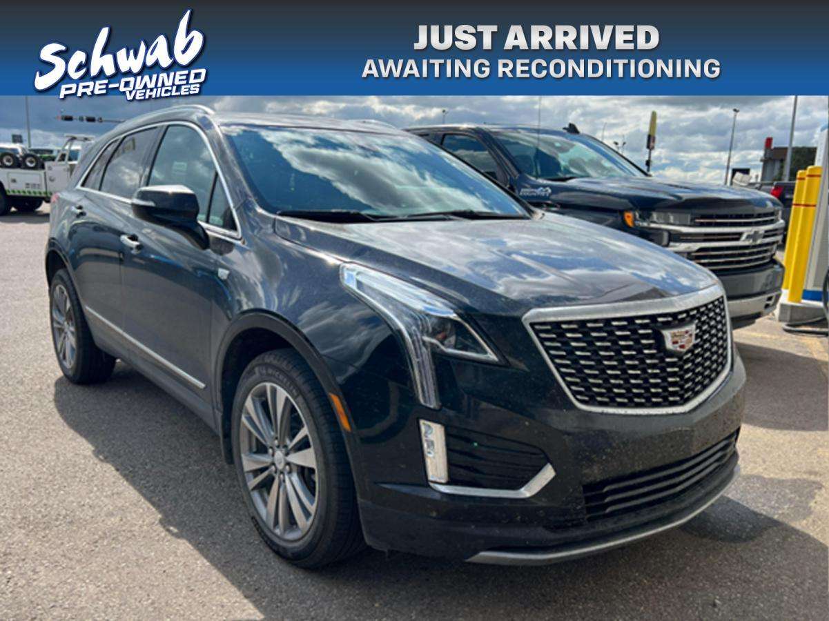 2025 Cadillac XT5 Premium Luxury w/Panoramic Sunroof/Heated Leather