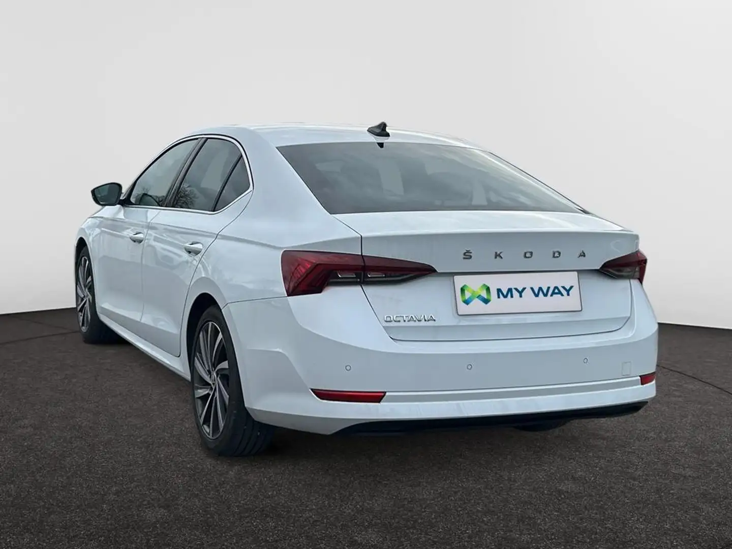 Skoda Octavia Octavia Clever+ 2,0 TDI 85 kW 6-speed mech. Wit - 2