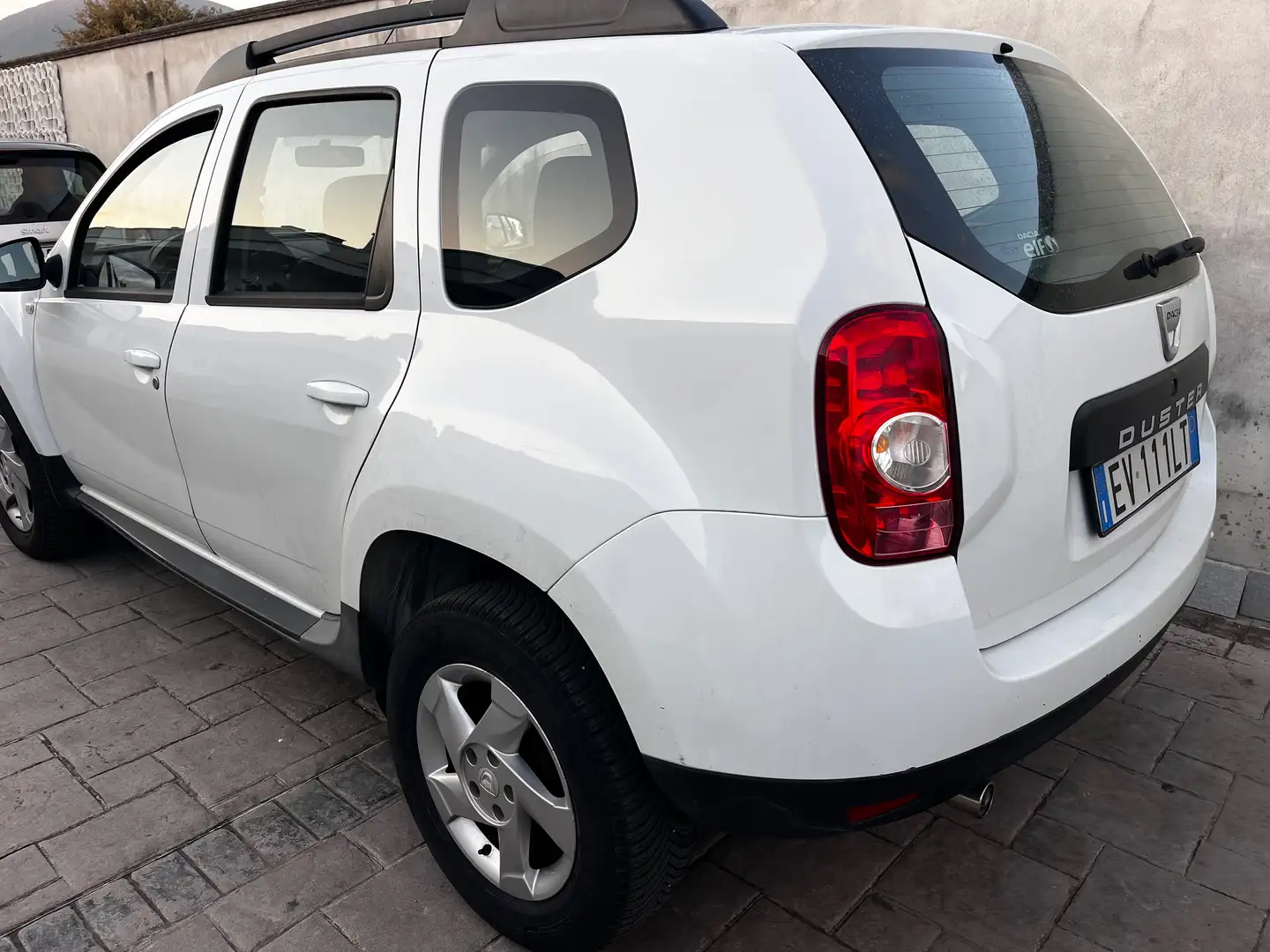 Dacia Duster Duster I 2010 1.5 dci Laureate 4x2 110cv my13 Alb - 1