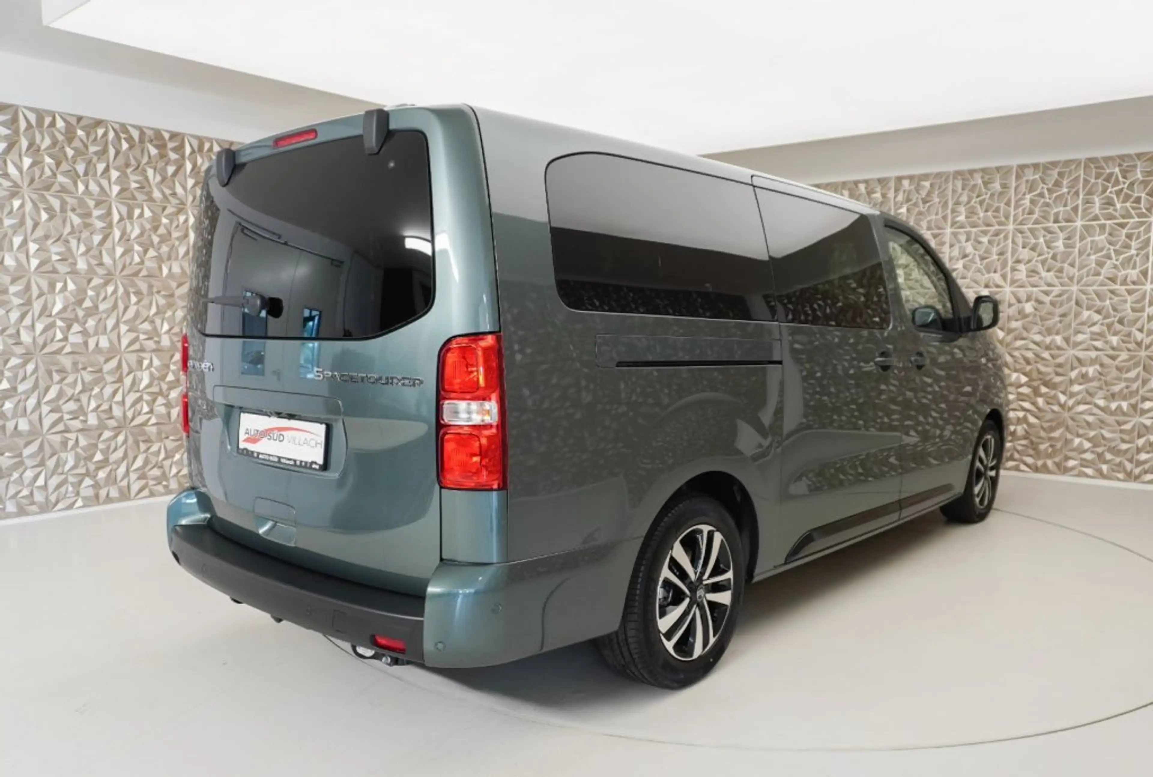Citroen Spacetourer LÄNGE XL BlueHDi 180 S&S EAT8 Business Lounge — photo 6