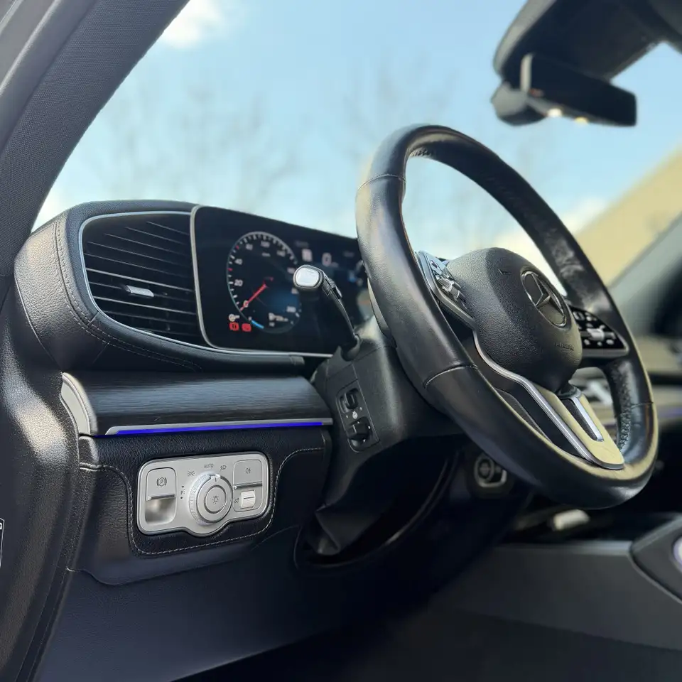 Mercedes-Benz GLE снимка Mercedes-Benz GLE