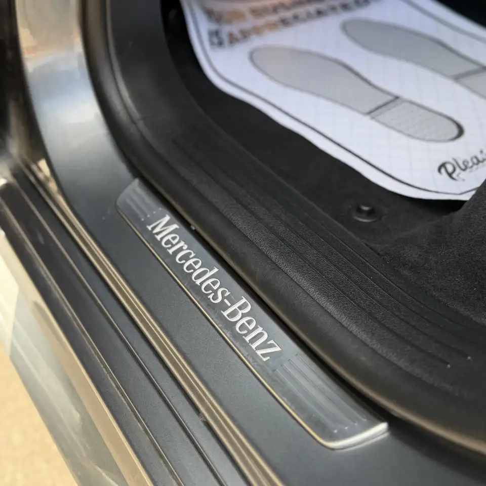 Mercedes-Benz GLE снимка Mercedes-Benz GLE