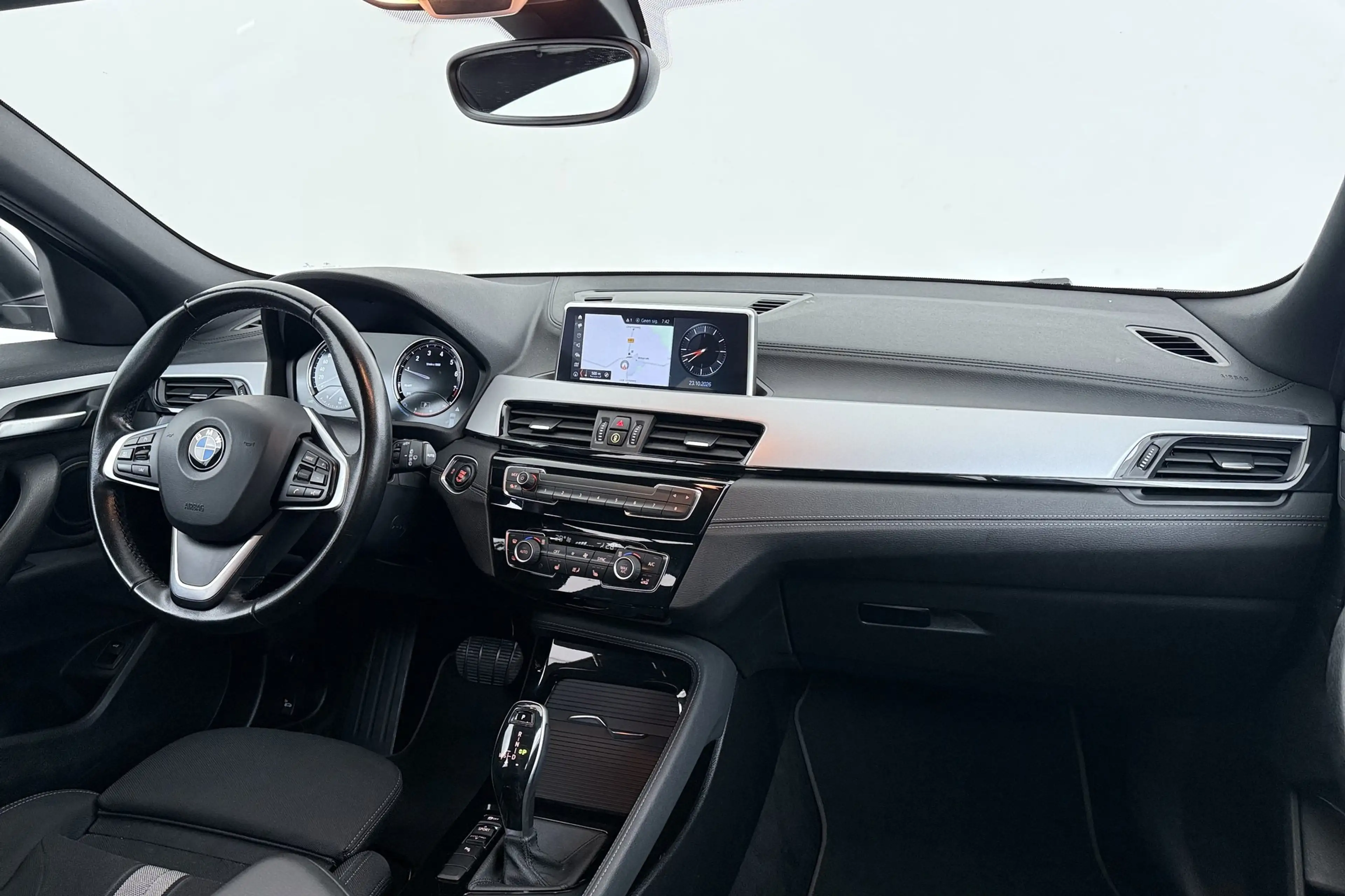 BMW X2 SDrive18i Business Edition Plus | Sportstoelen | B — photo 15