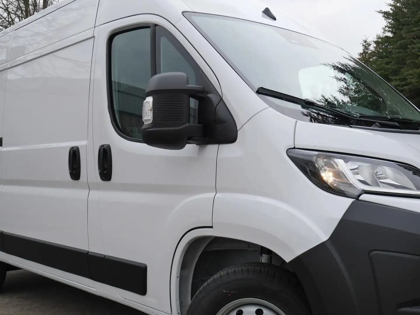 Opel Movano Opel Movano 2.2HDI L2H2~Kamera/3Sitze/3.5t Weiß - 2