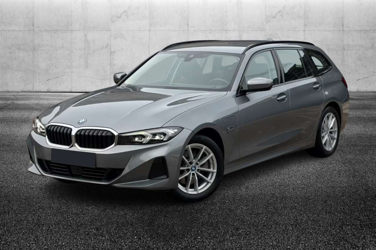 BMW 330 e Touring
