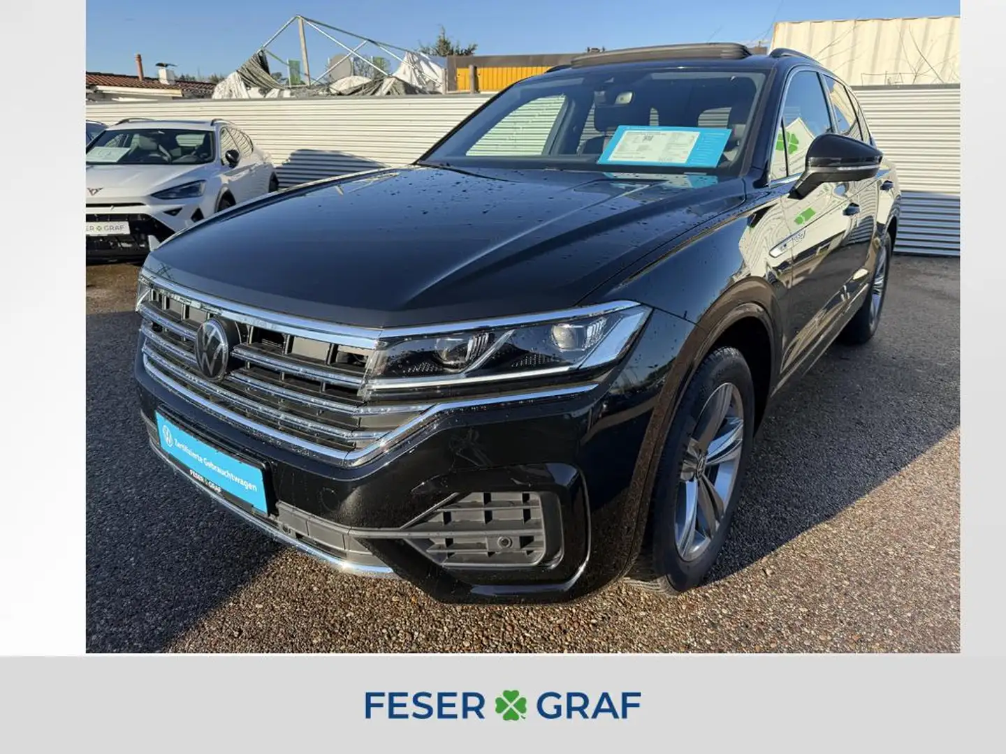 Volkswagen Touareg 3.0 TDI R-LINE DYNAUDIO AHK PANO HUD SHZ Schwarz - 1