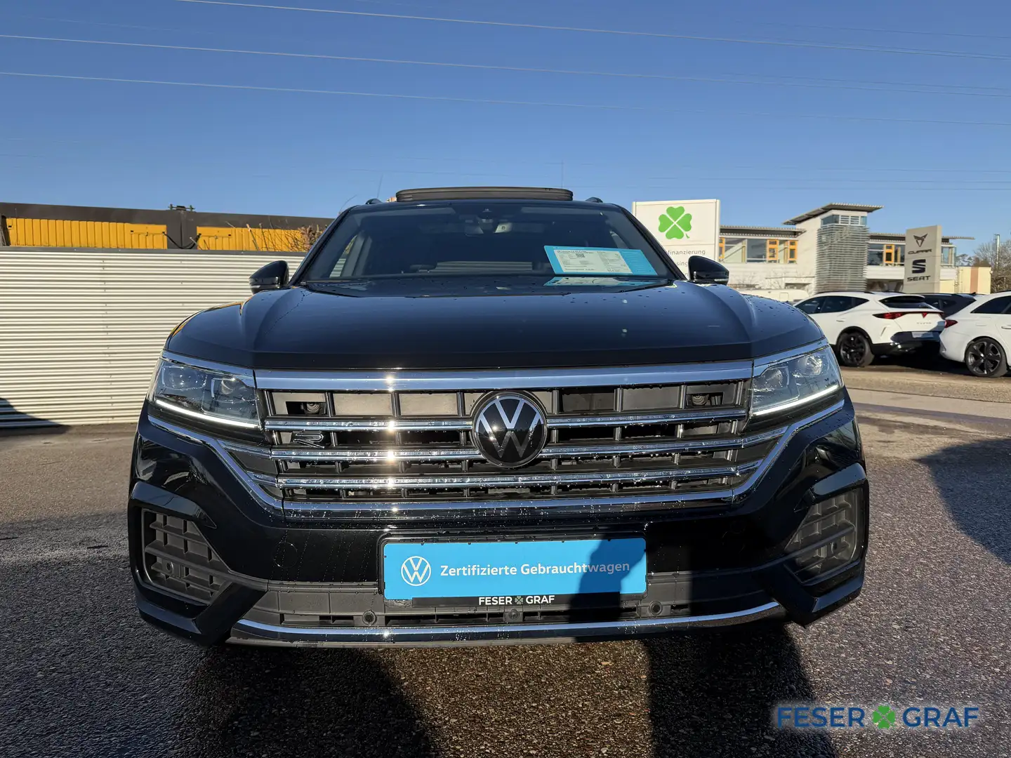 Volkswagen Touareg 3.0 TDI R-LINE DYNAUDIO AHK PANO HUD SHZ Schwarz - 2
