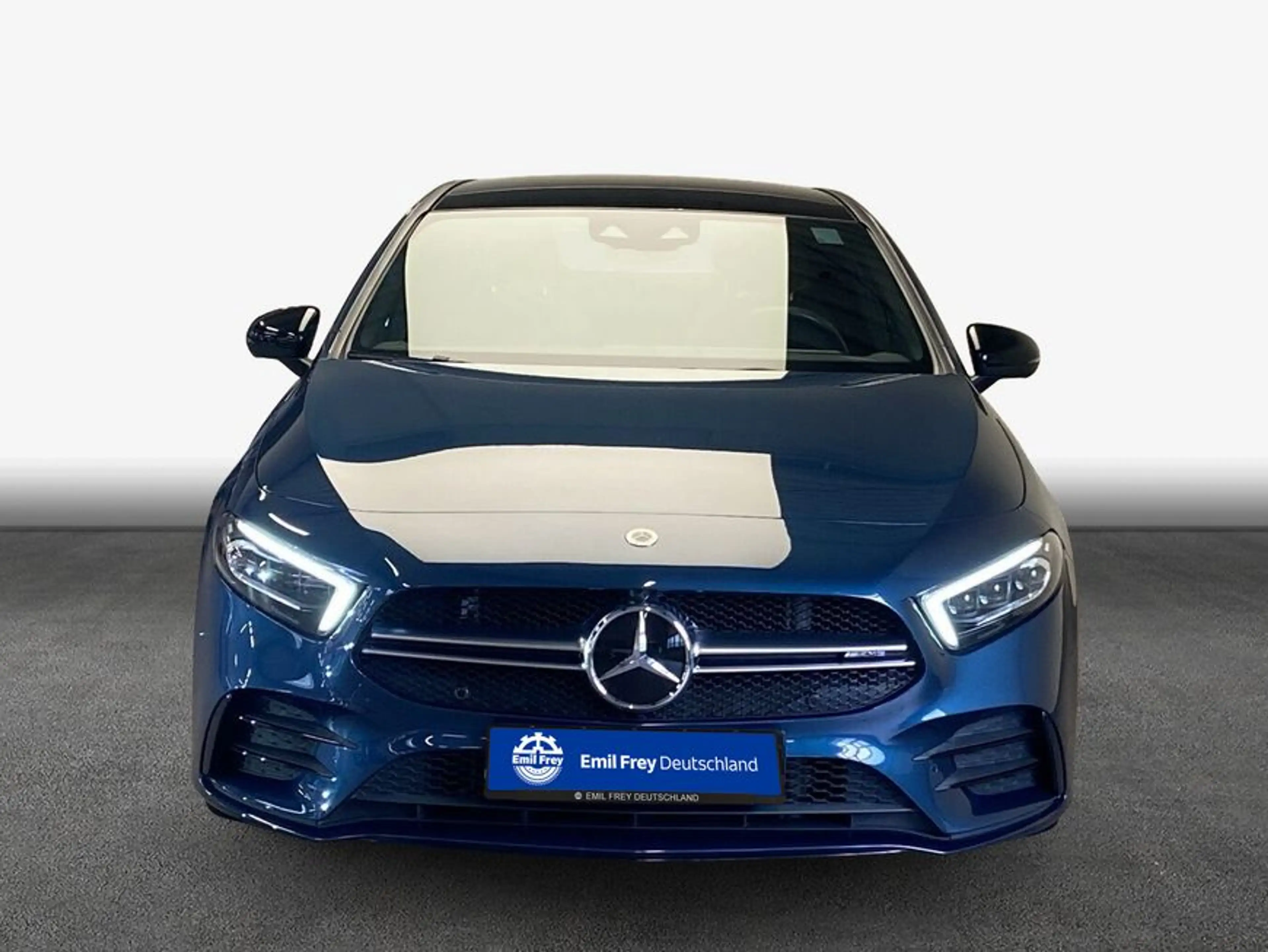 Mercedes-Benz A 35 AMG A-Klasse — photo 3