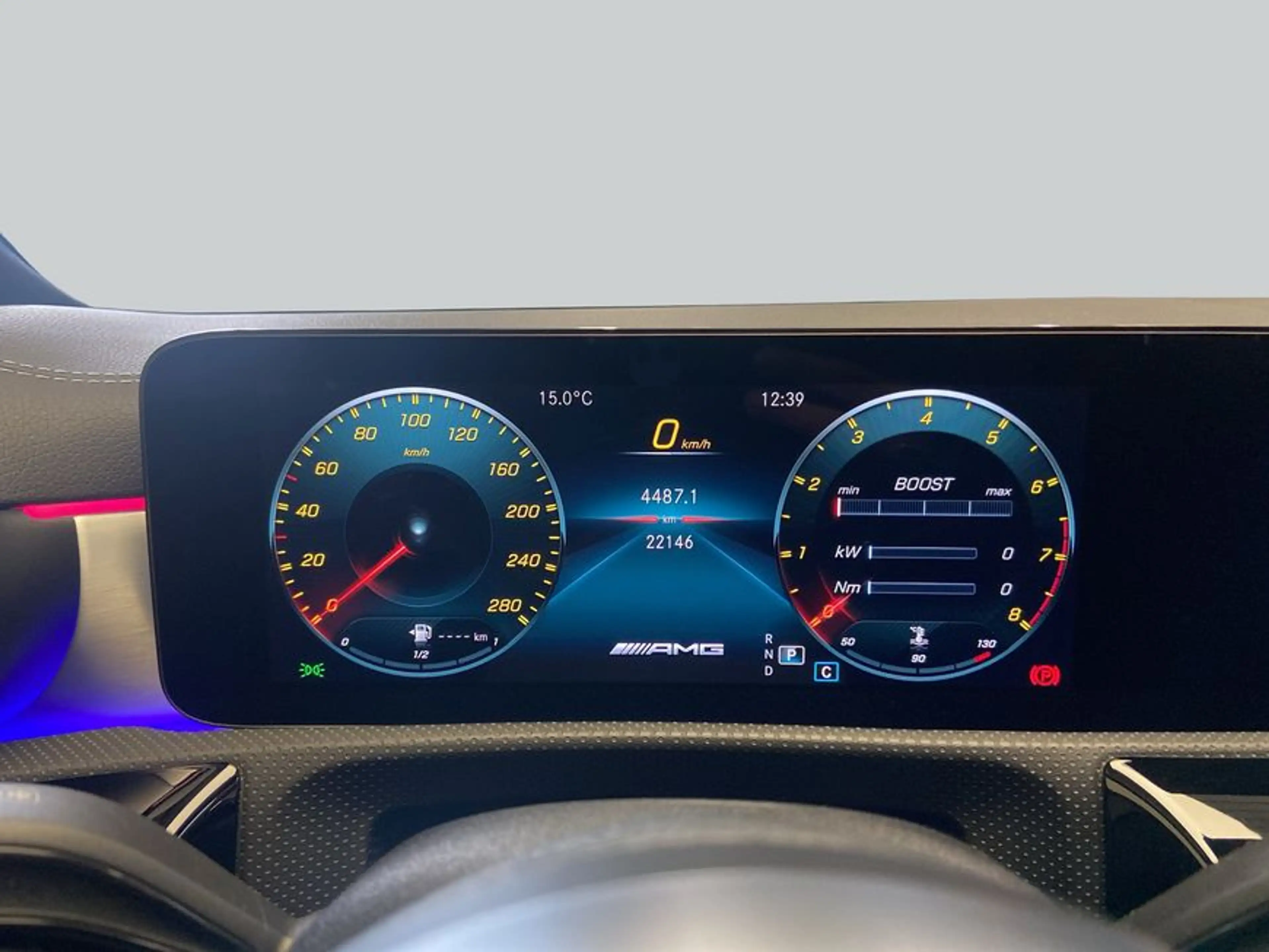 Mercedes-Benz A 35 AMG A-Klasse — photo 13