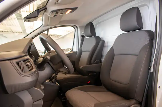 Renault Trafic view 8