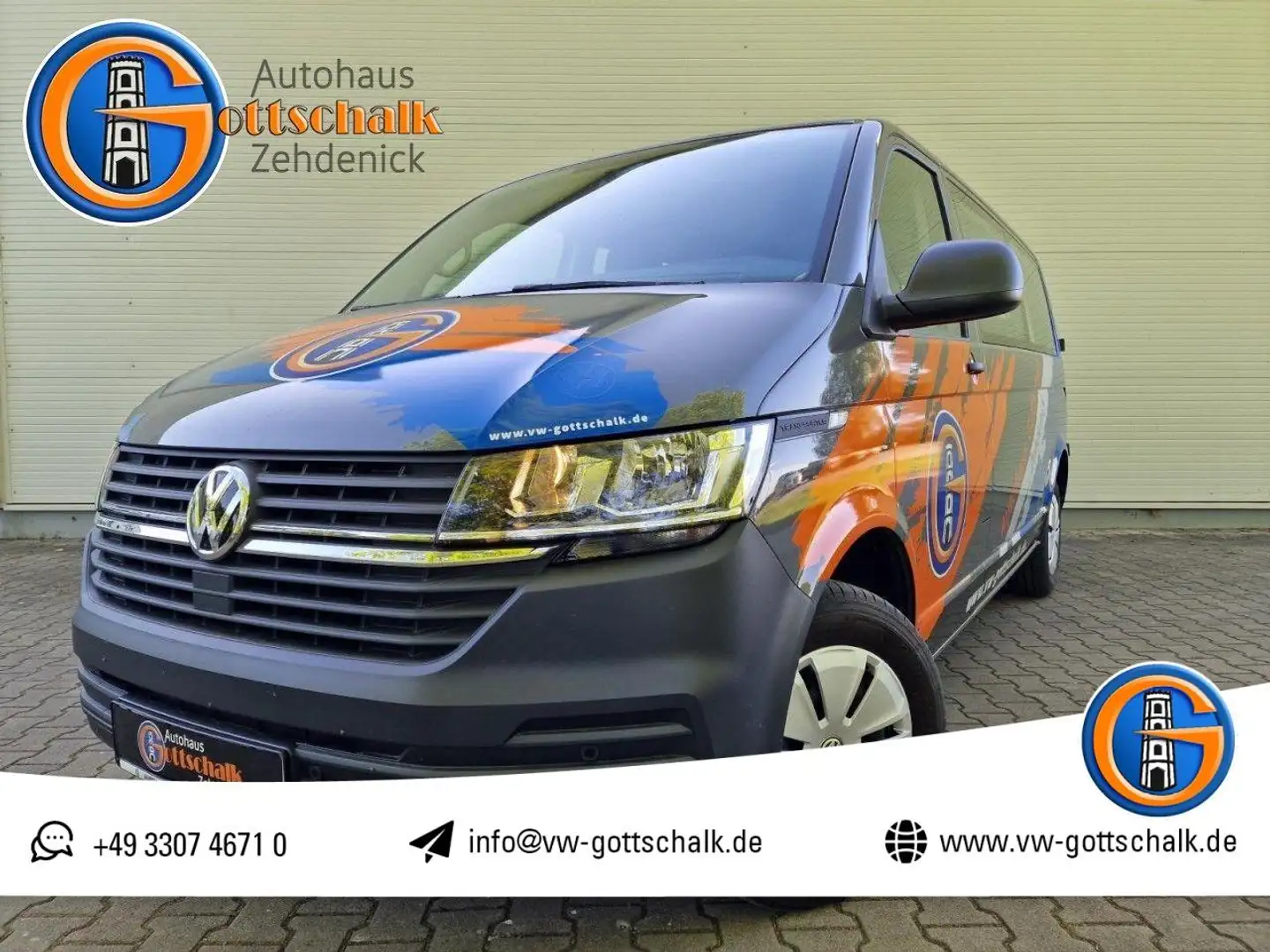 Volkswagen T6.1 Kombi 9 Sitzer PDC Vo-Hi Kombi lang FWD Grau - 1