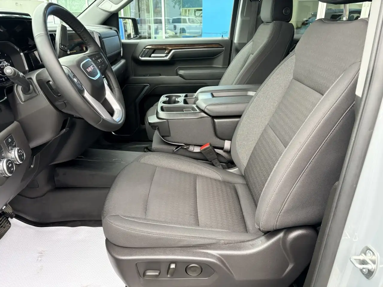 GMC Sierra 1500 fotografie GMC Sierra 1500