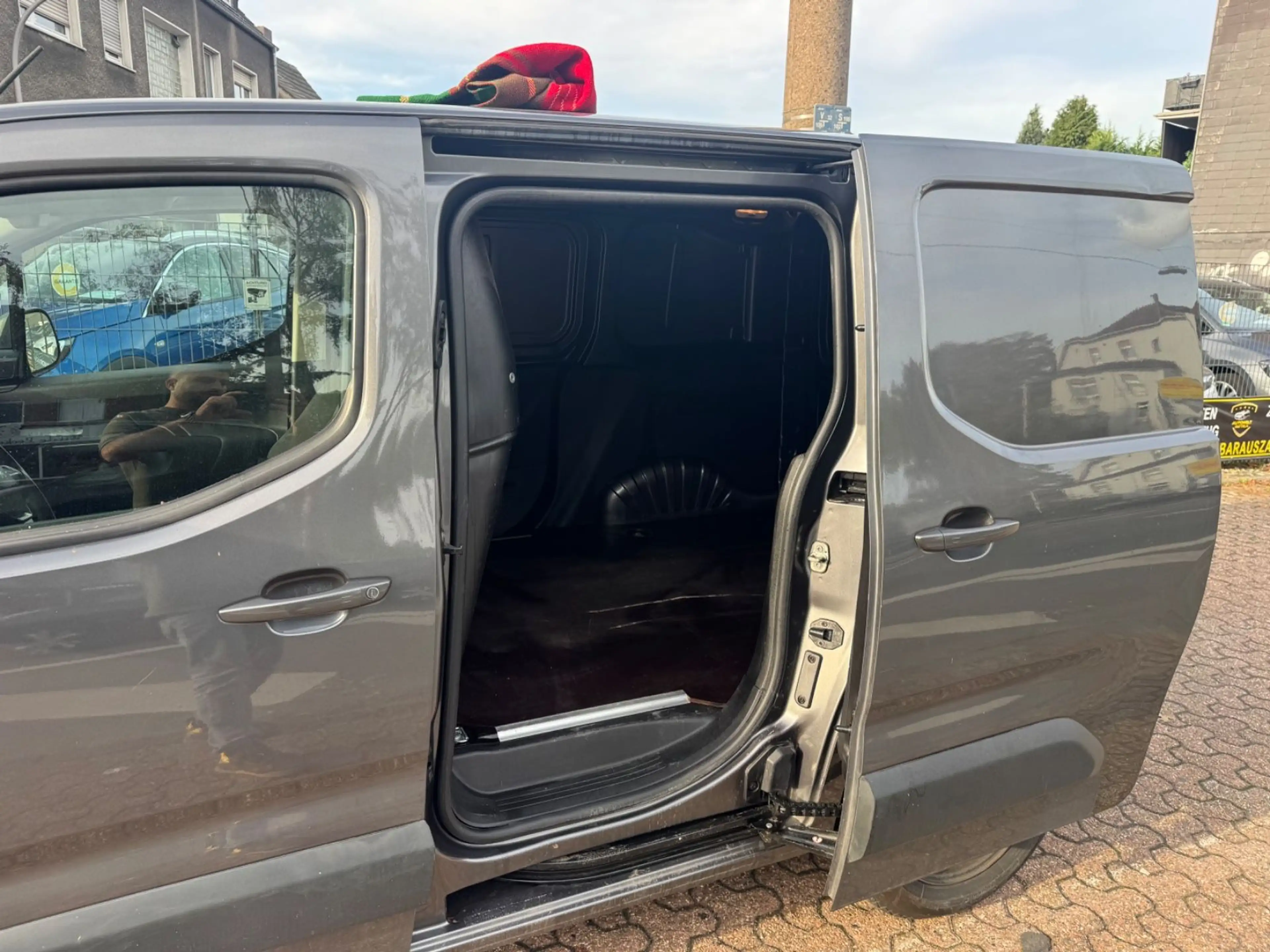 Peugeot Partner PremiumL1/AUT/R-KAMERA/NAVI/PDC/STHZ/SHZ — photo 15