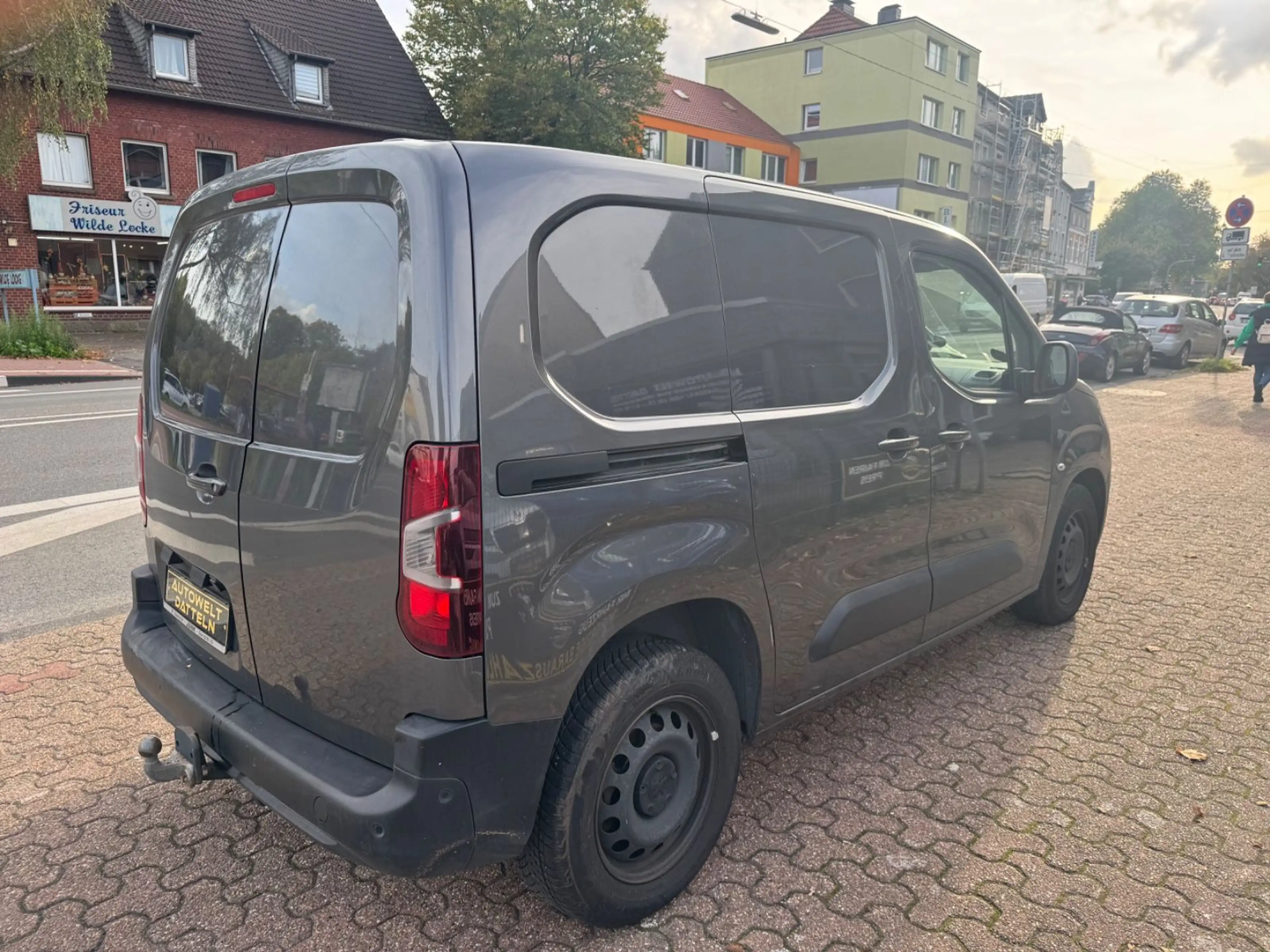 Peugeot Partner PremiumL1/AUT/R-KAMERA/NAVI/PDC/STHZ/SHZ — photo 4