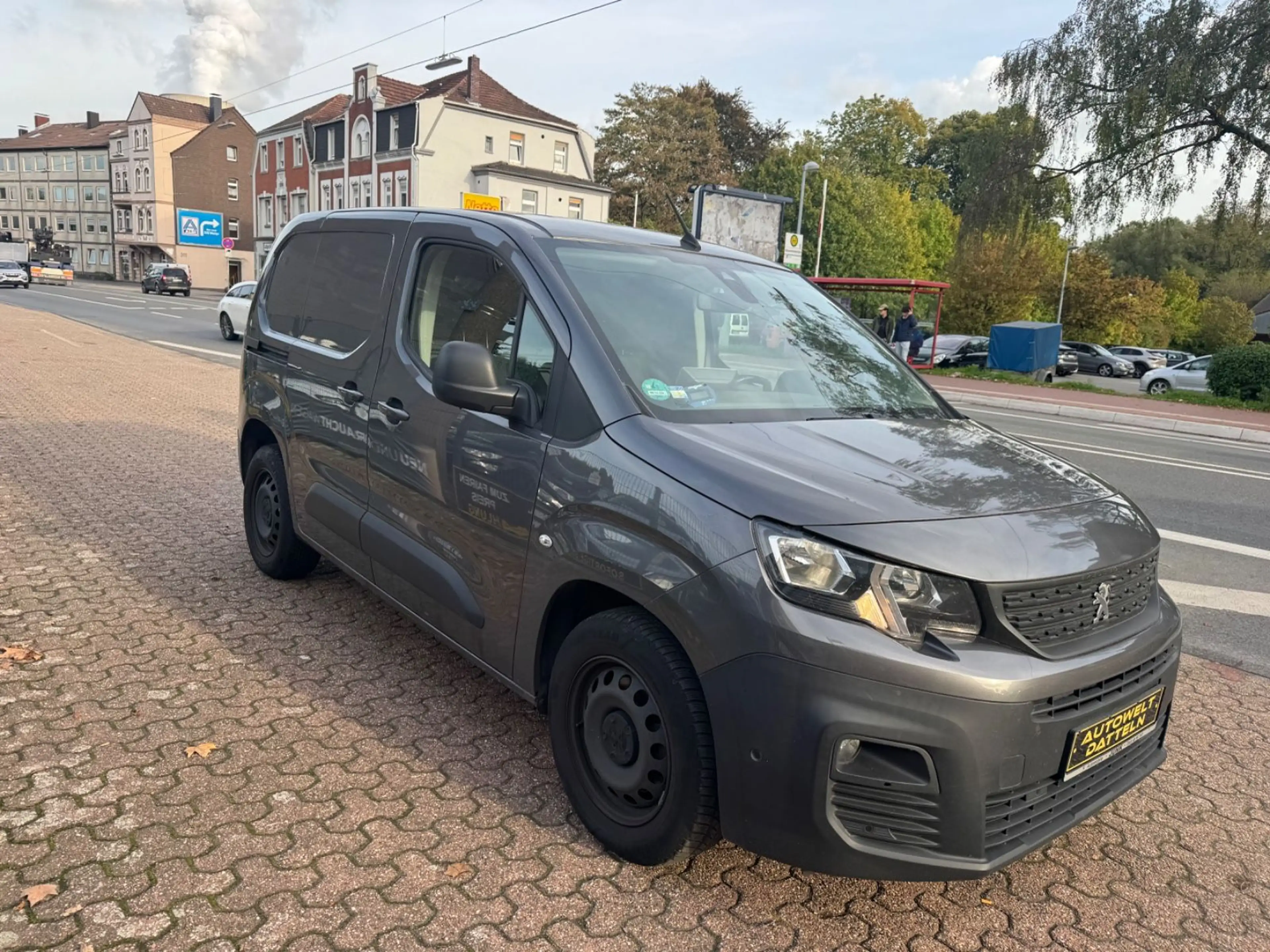 Peugeot Partner PremiumL1/AUT/R-KAMERA/NAVI/PDC/STHZ/SHZ — photo 3