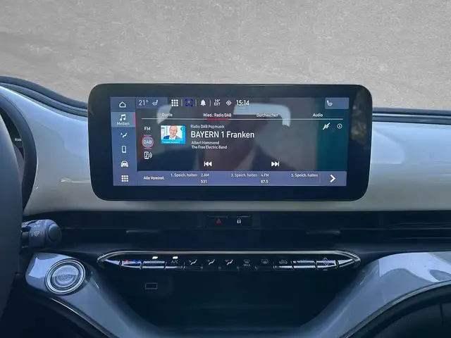 Fiat 500E view 12