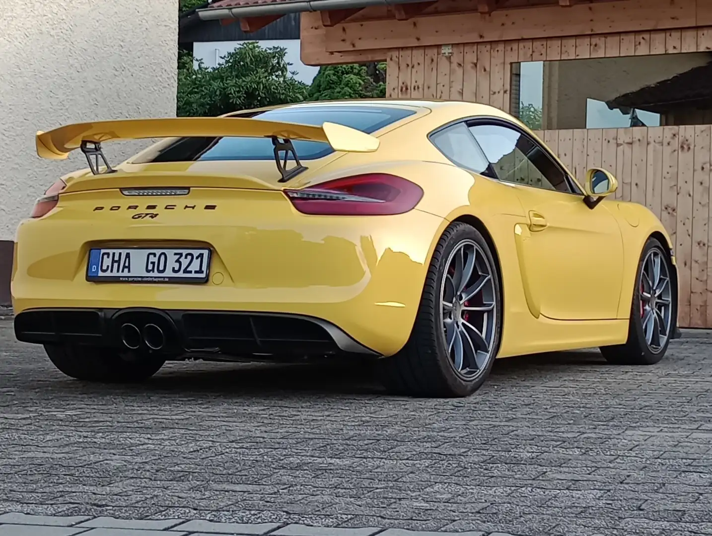 Porsche Cayman Cayman GT4 - 2