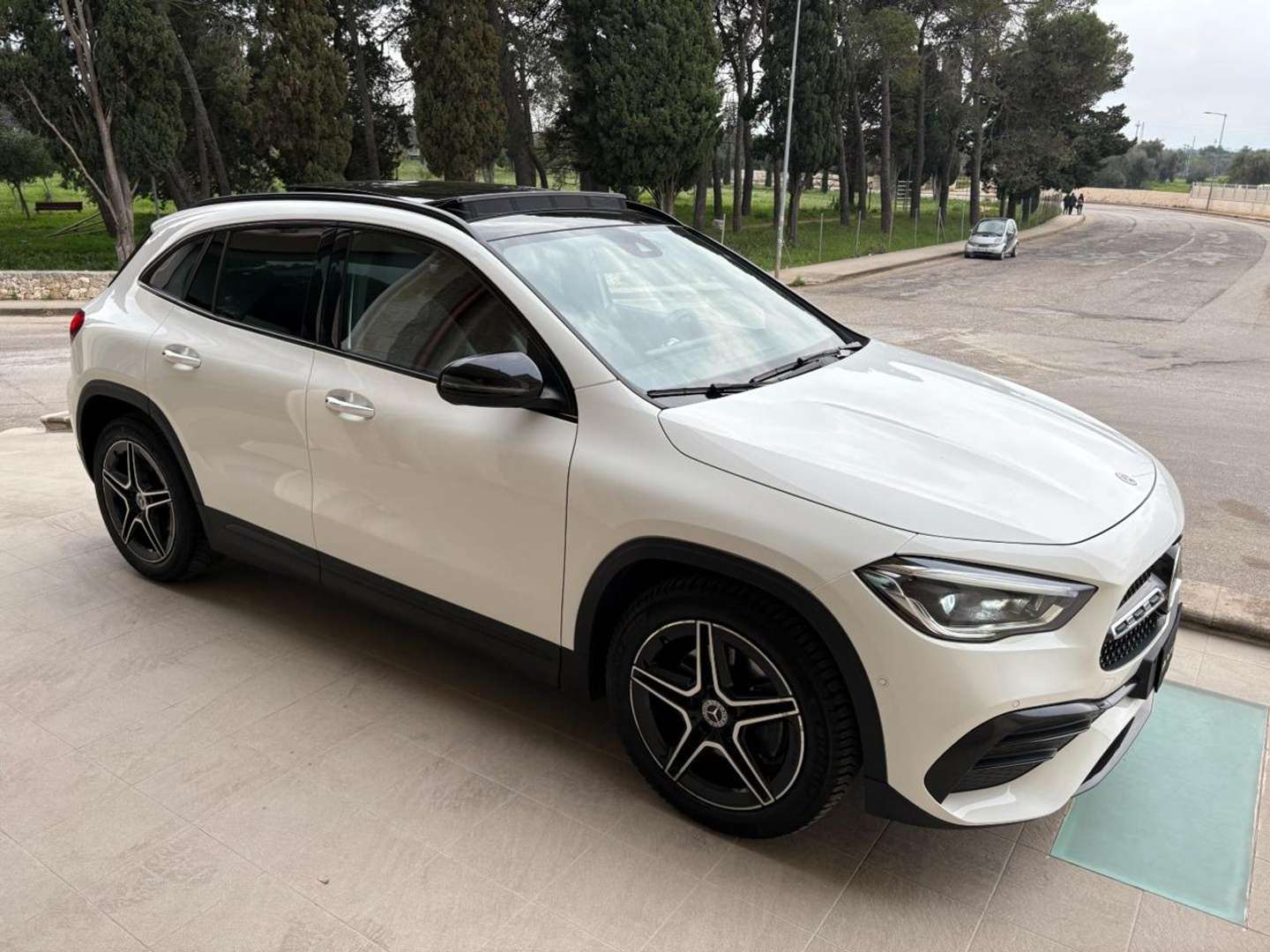 Mercedes GLA 200 Premium -  - Joinsteer - #2