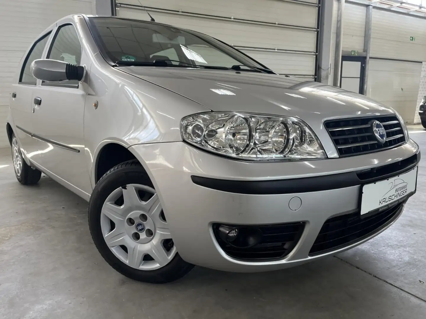 Fiat Punto 1.2 8V Dynamic AUTOMATIK KLIMA PDC HU/AU NEU Gris - 2