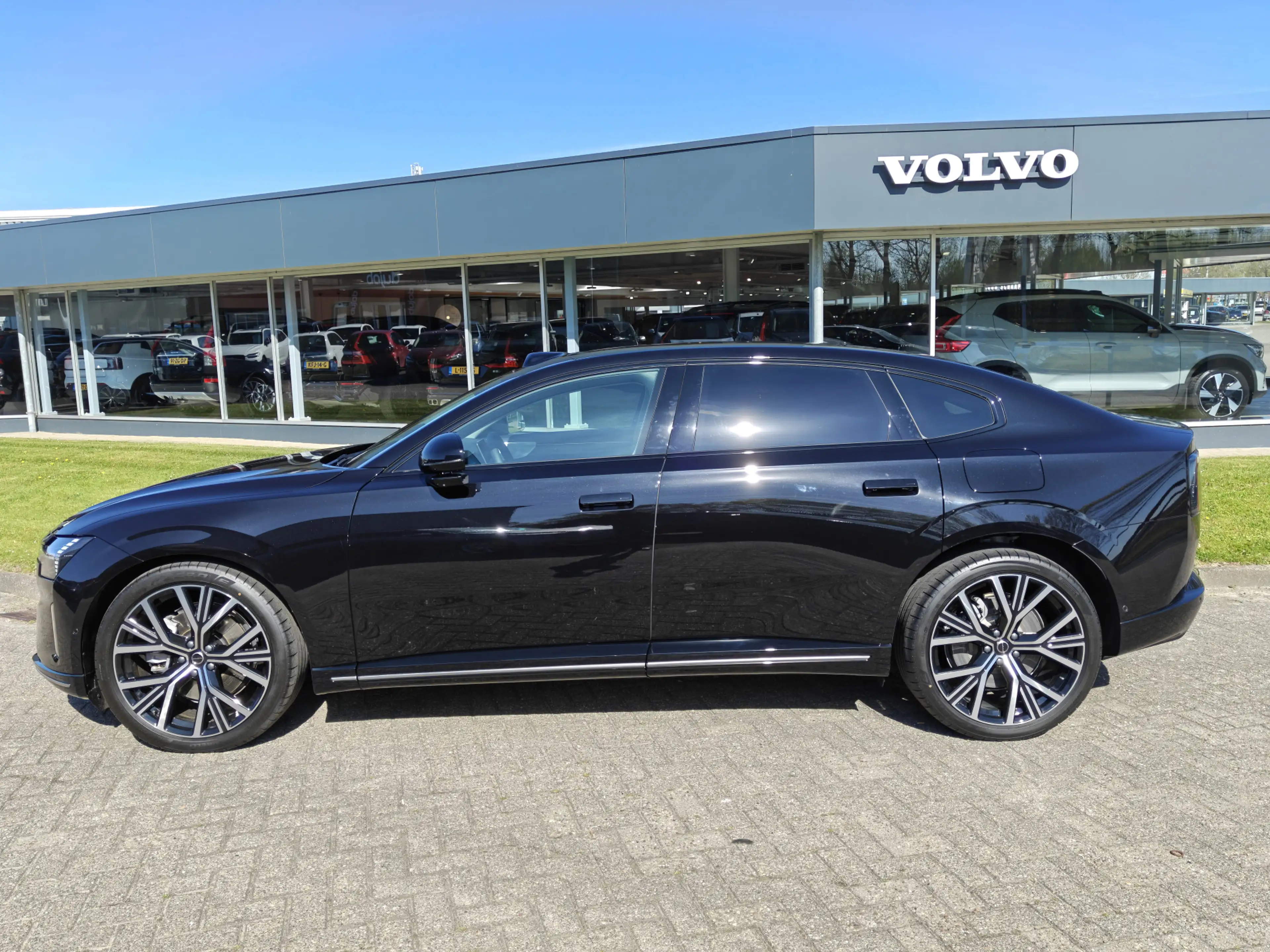 Volvo ES90 Single Motor Extended Range Ultra 92 kWh | Climate — photo 6