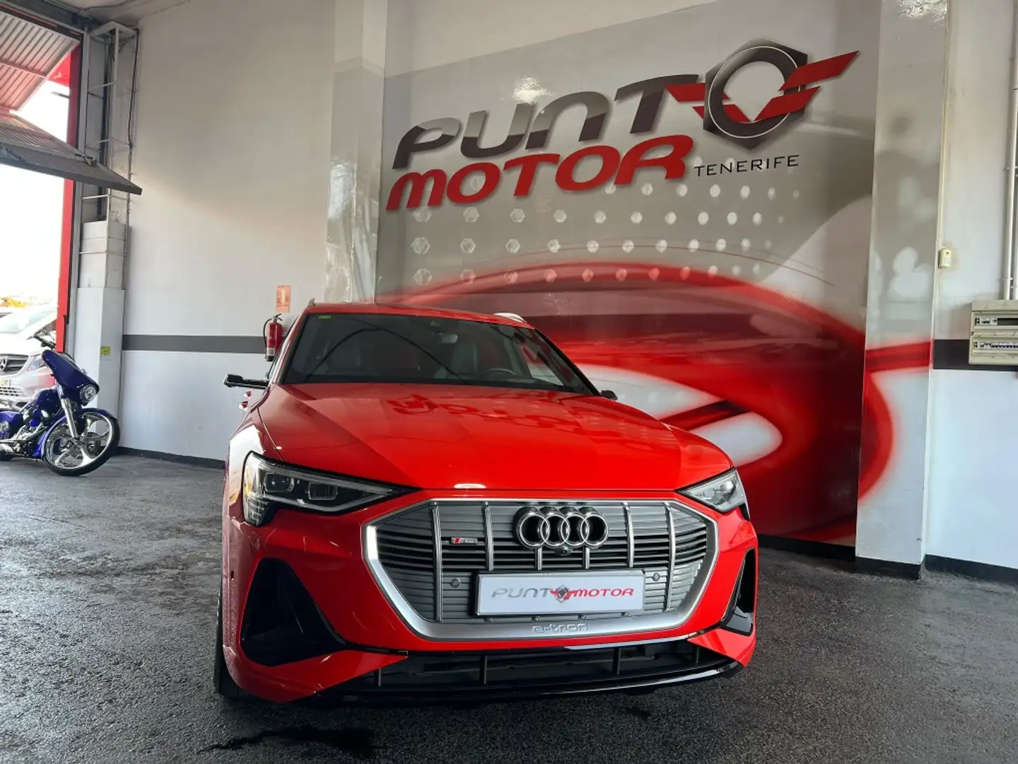 Audi e-tron Sportback 50 quattro Rojo - 2