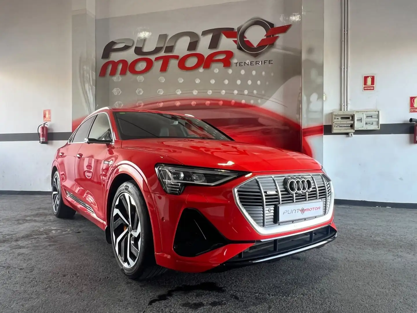 Audi e-tron Sportback 50 quattro Rojo - 1