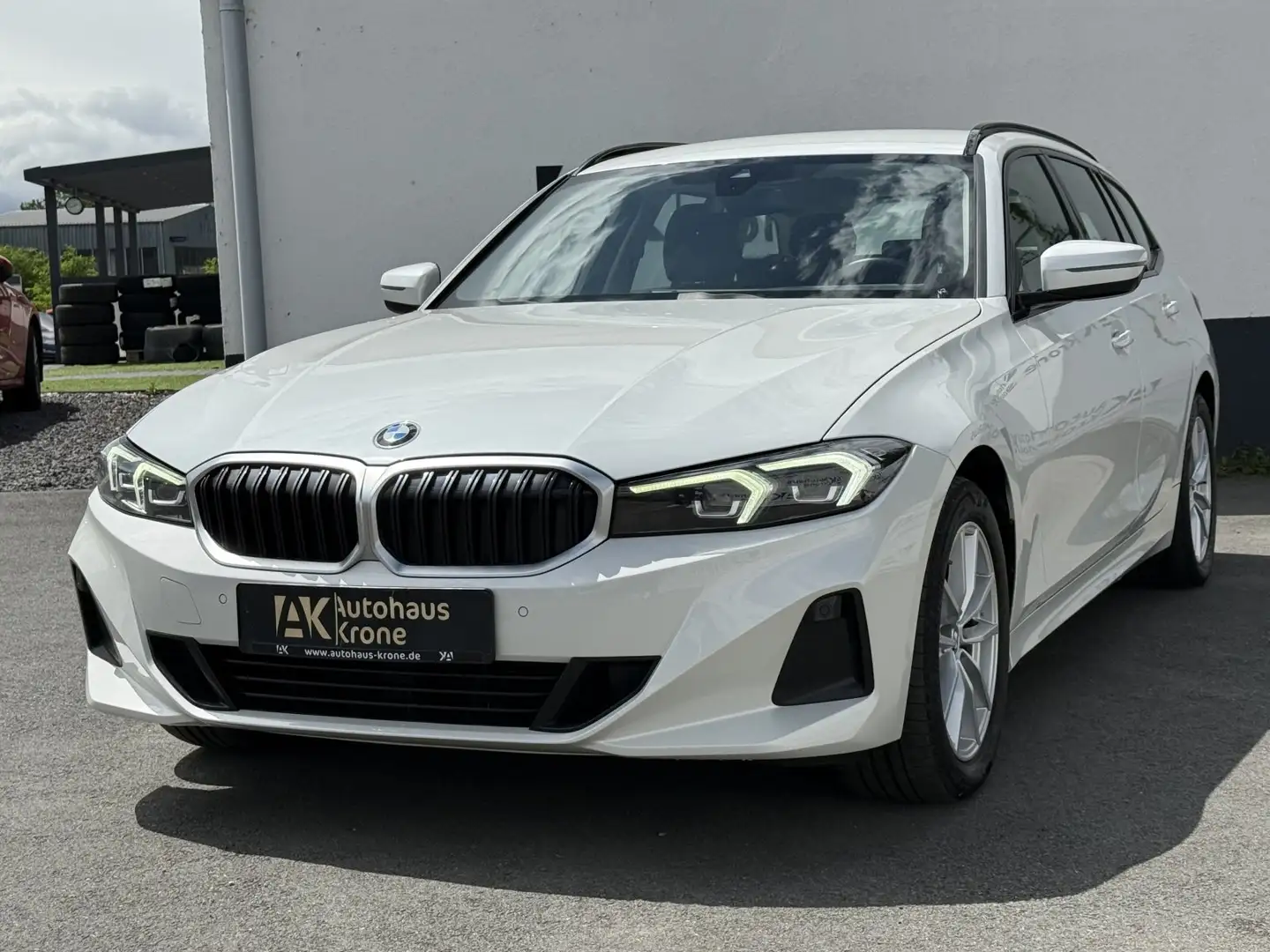 BMW 320 320 d Mild Hybrid xDrive *FACELIFT*LED*1.HAND* Weiß - 2
