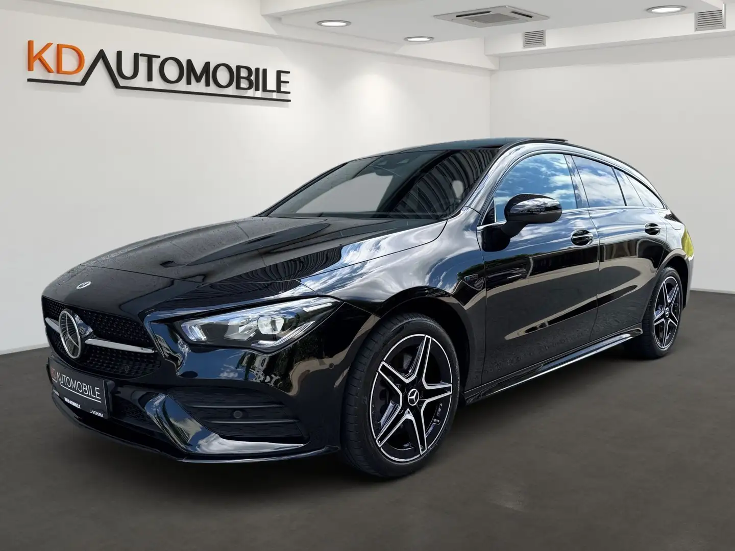 Mercedes-Benz CLA 250 e PHEV Shooting Brake Aut. AMG Line Noir - 1