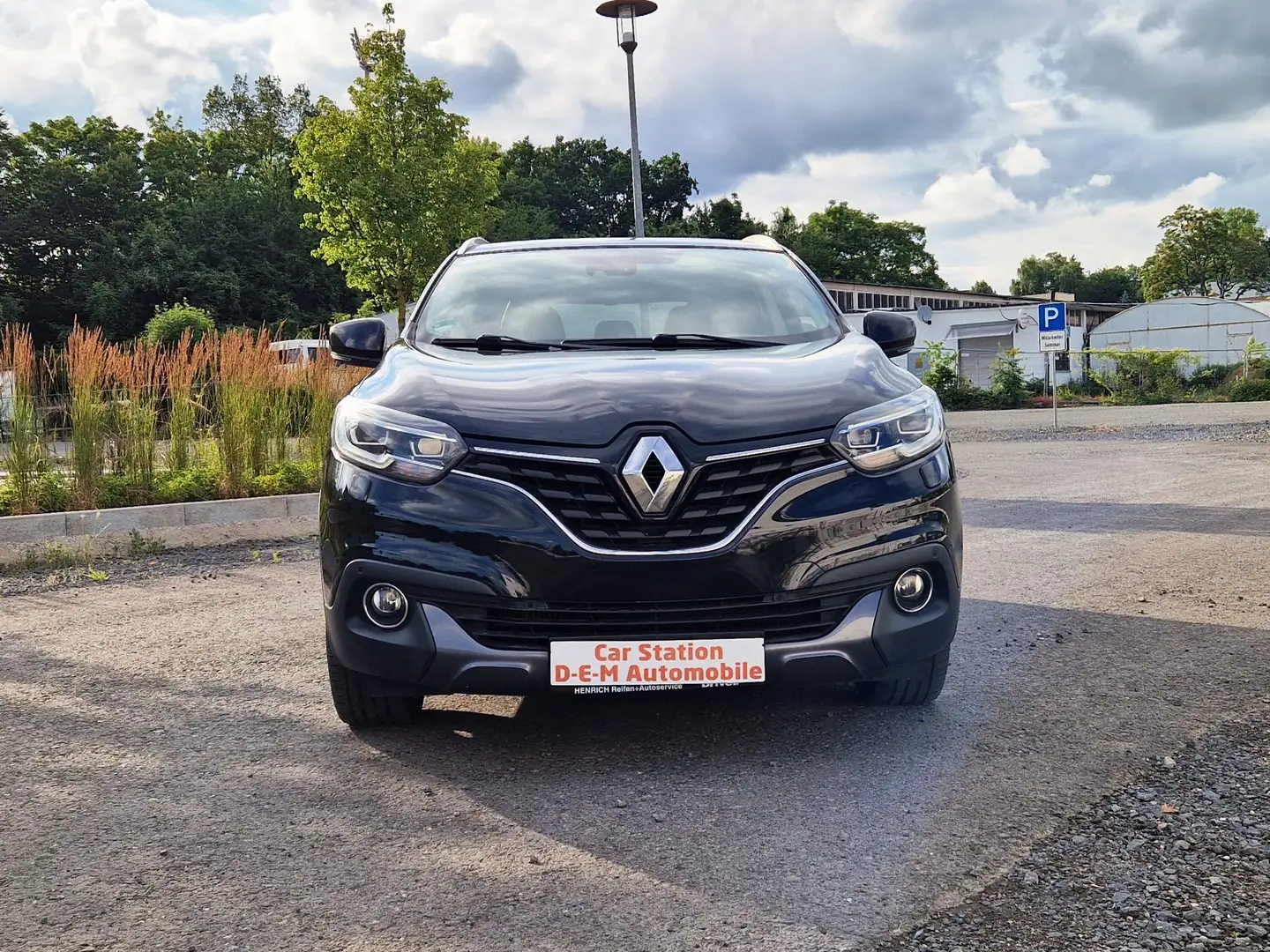 Renault Kadjar Bose Edition 4x4/Navi/Leder/PDC/Kamera/Euro6/2Hand Schwarz - 2