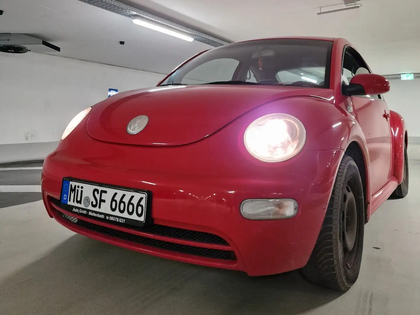 Volkswagen New Beetle 1.6 LPG/Autogas Red - 1
