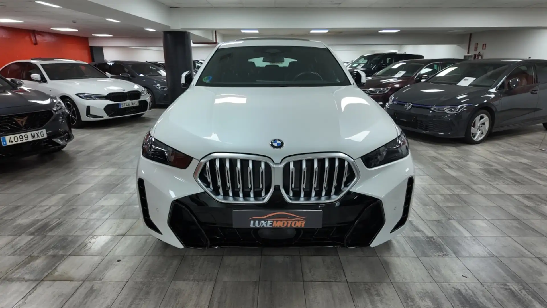 BMW X6 xDrive 30dA M Sport Weiß - 2